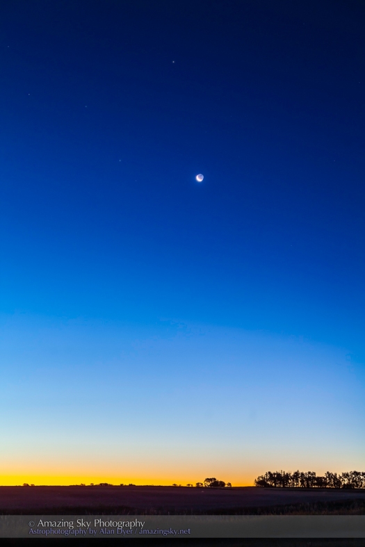 Moon, Mars & Regulus (Oct 1, 2013)